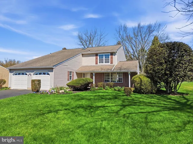 1567 Brock Creek Dr, Yardley, PA 19067