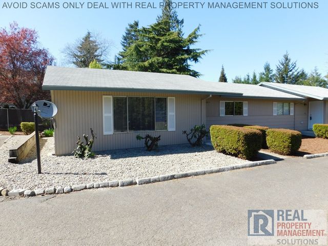 12841-12843 SE Foster Rd, Portland, OR 97236