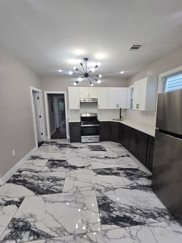 95 Clifton Ave #3A, Newark, NJ 07104