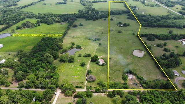 2 County Road 2123, Clarksville, TX 75426