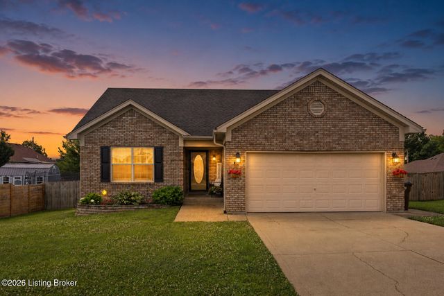 127 Crossfield Dr, Mount Washington, KY 40047