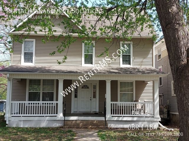 1614 SW College Ave #B, Topeka, KS 66604