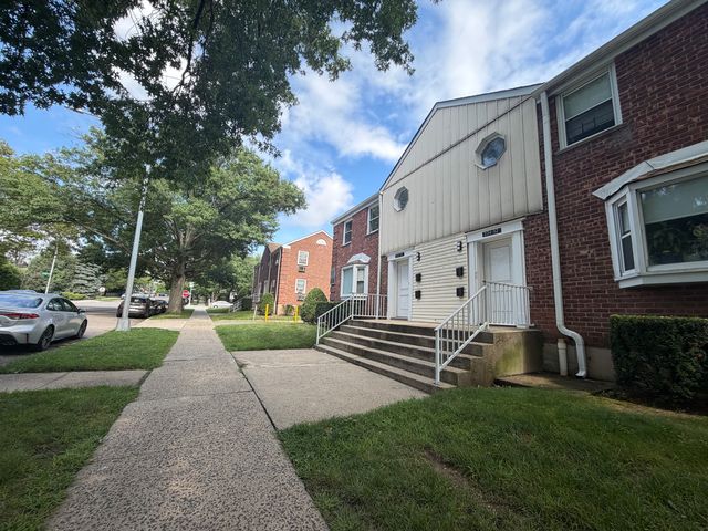 Address Not Disclosed, Oakland Gardens, NY 11364