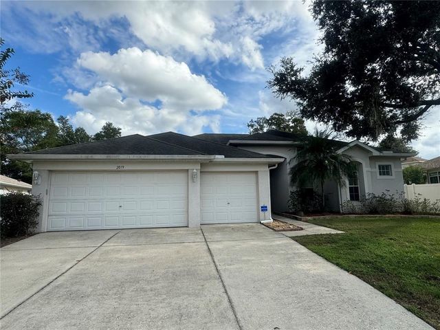 2019 Rutherford Dr, Dover, FL 33527