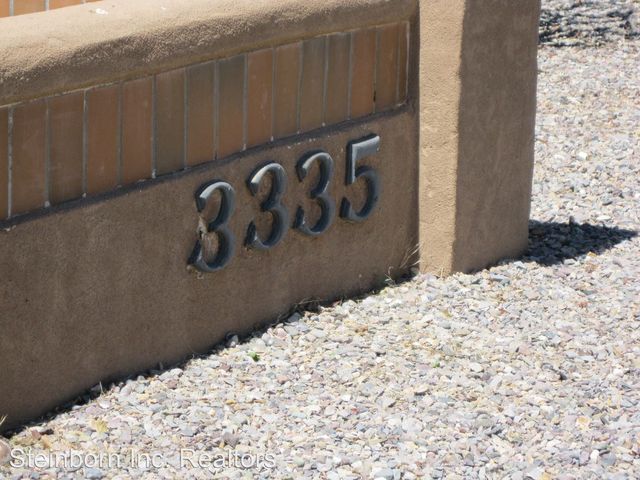 3335 Mercury Ln, Las Cruces, NM 88012