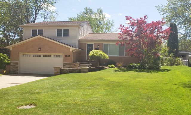 635 Cumberland St, Mount Clemens, MI 48043