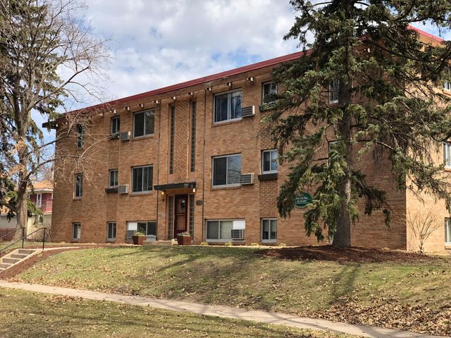 2333 Priscilla St #10, Saint Paul, MN 55108