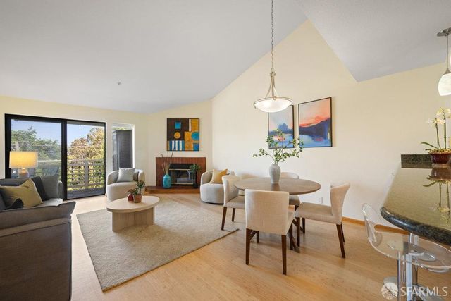 2411 Lupine Ct, Daly City, CA 94014