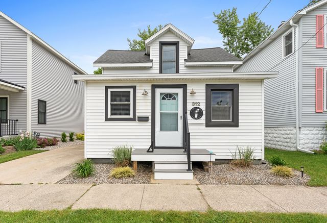 312 Chicago N, Grand Haven, MI 49417