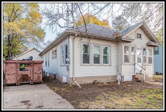 55 Hughes St, Clintonville, WI 54929
