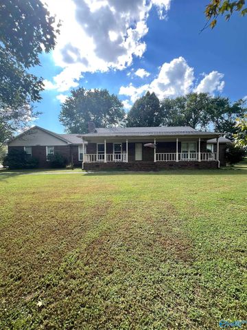 19392 Mooresville Rd, Athens, AL 35613