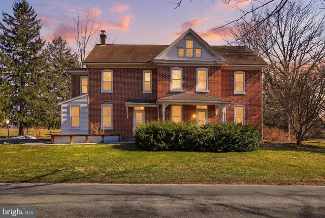 1545 Lititz Rd, Manheim, PA 17545