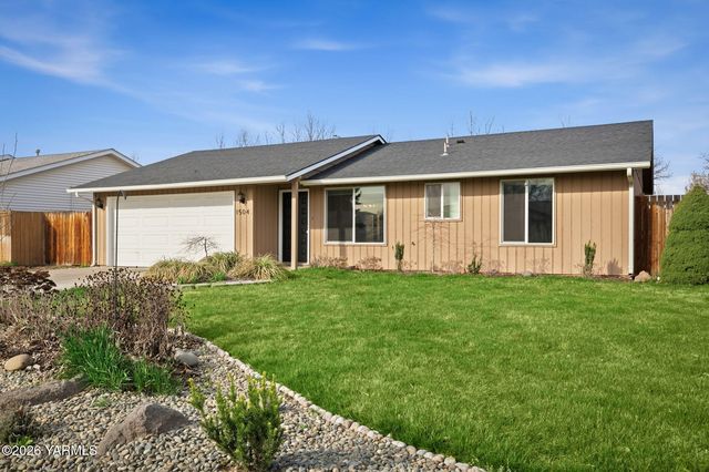 1504 S  74th Ave, Yakima, WA 98908