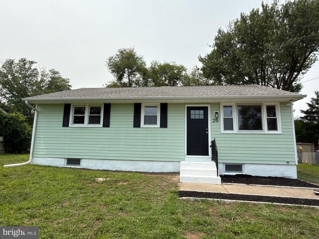 25 Theresa Ln, Williamstown, NJ 08094