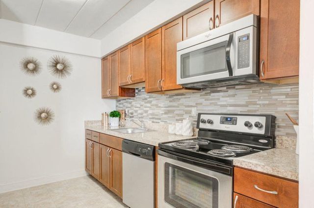 300 Avon Rd #Q591, Devon, PA 19333