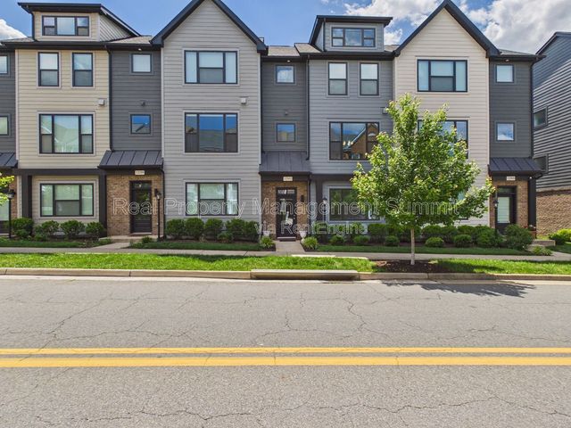 1241 Old Trail Dr, Crozet, VA 22932