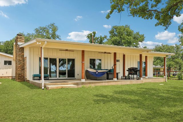 114 Agarita Dr, Burnet, TX 78611