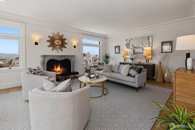 1998 Vallejo St #2, San Francisco, CA 94123