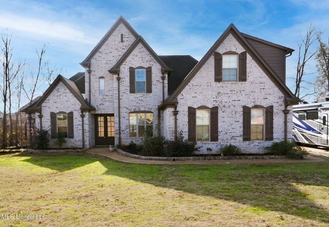 4809 Bakersfield Dr, Nesbit, MS 38651