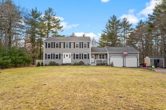 70 Colby Dr, Middleboro, MA 02346