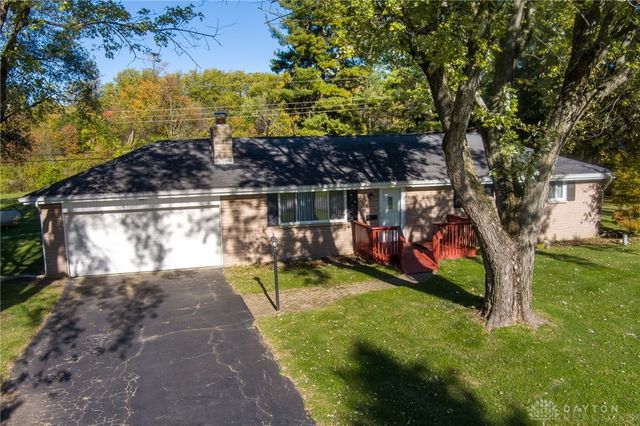 3930 Liebherr Dr, Dayton, OH 45430