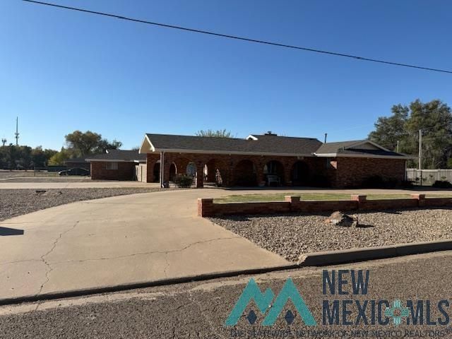 1021 Sunset Dr, Clovis, NM 88101