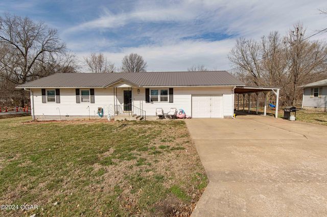 1200 E  10th St, Lamar, MO 64759