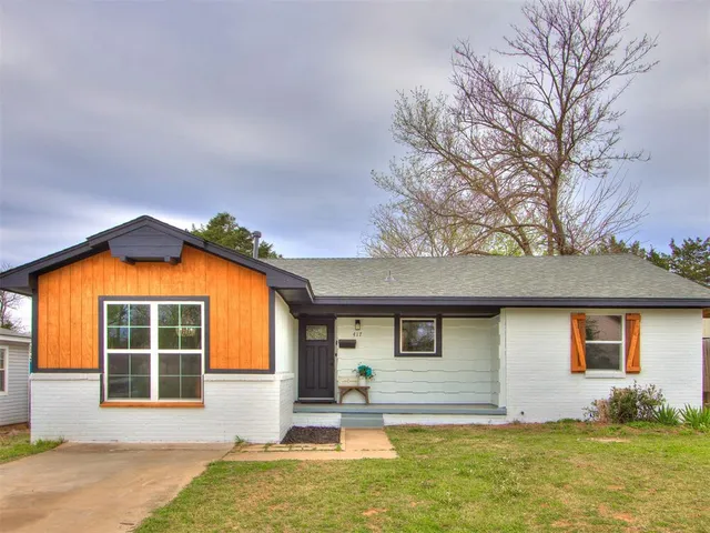 417 E  Beech St, Tecumseh, OK 74873