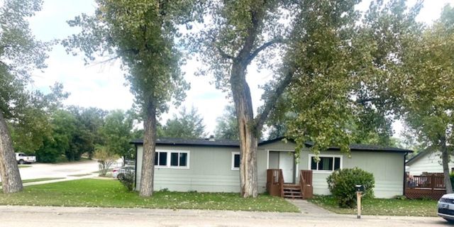 805 Edmunds St, Belle Fourche, SD 57717