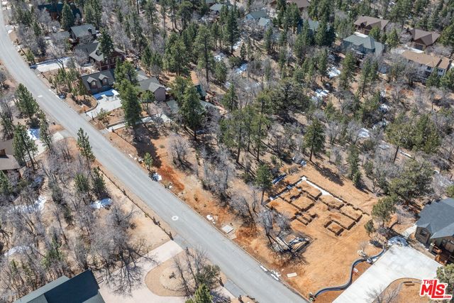 1603 Angels Camp Rd, Big Bear City, CA 92314