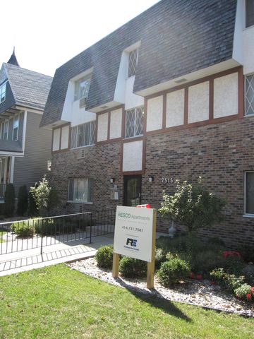 2515 N  Oakland Ave #201, Milwaukee, WI 53211