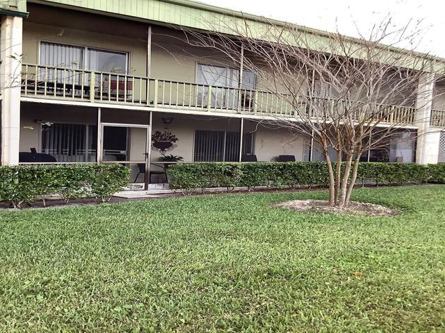 4113 NW 88th Ave #103, Pompano Beach, FL 33065