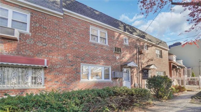 3 Bedroom Bronx Ny