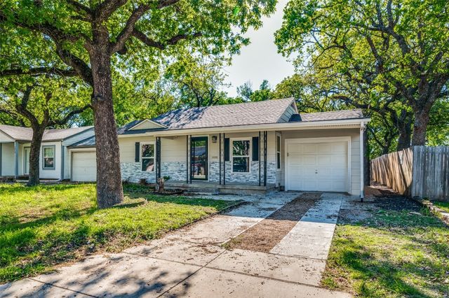 2826 McGee St, Fort Worth, TX 76112