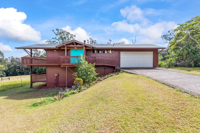 1015 Piiholo Rd, Makawao, HI 96768