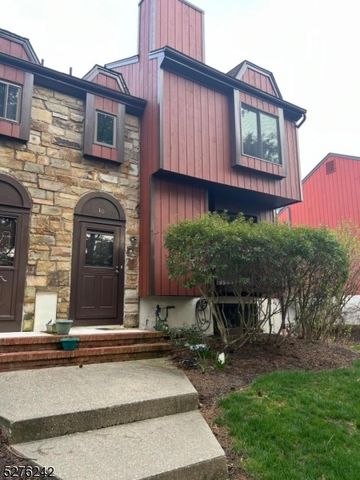 10 Schindler Sq, Hackettstown, NJ 07840