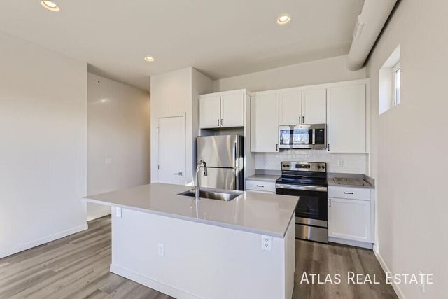 3830 N  Olive St #303, Denver, CO 80207