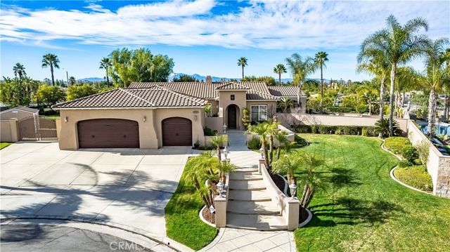 8084 Citricado Ln, Riverside, CA 92508