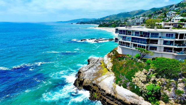 31561 Table Rock Dr #105, Laguna Beach, CA 92651