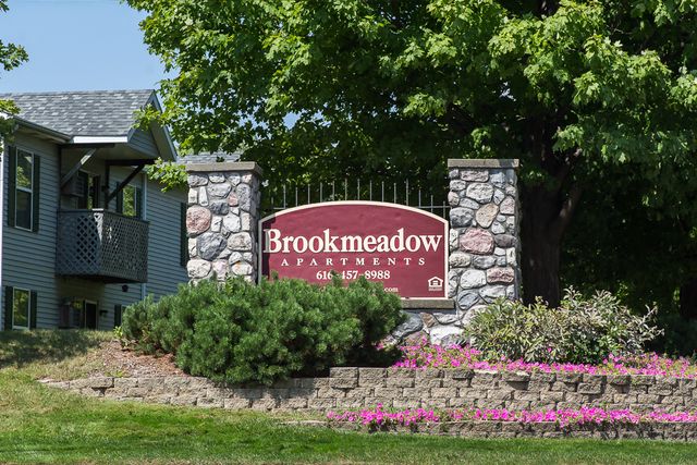 143 Brookmeadow Dr   N  #2330093, Grandville, MI 49418