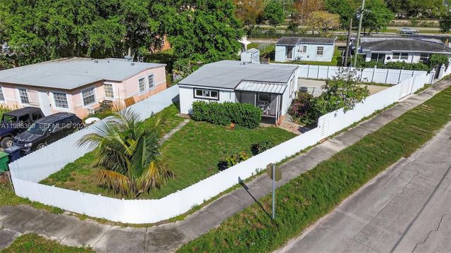 2001 Rutland St, Opa Locka, FL 33054