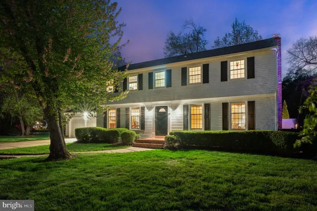 216 Sunny Jim Dr, Medford, NJ 08055