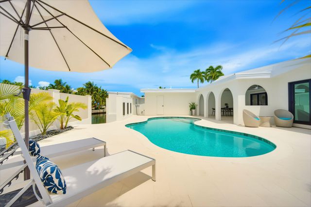 52 Key Haven Rd, Key Haven, FL 33040