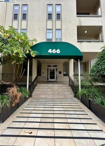 466 Crescent St #321, Oakland, CA 94610