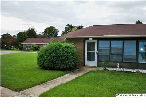 21A Yorkshire Ct, Manchester, NJ 08759