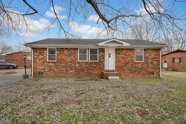 190 Lulu Cir, Madisonville, KY 42431