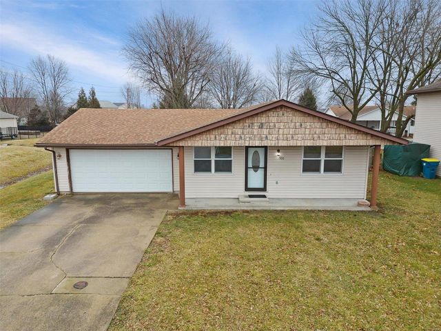 500 N  9th St, New Baden, IL 62265