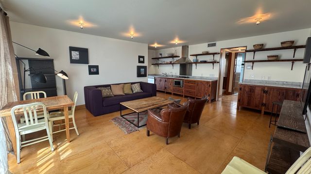 309 S  Hamel Rd #3, Los Angeles, CA 90048