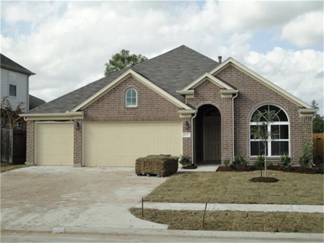 6611 Early Fall Dr, Humble, TX 77338