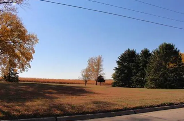 606 Park Ave, Sac City, IA 50583